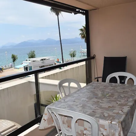 Terrasses De La Mer Apartment